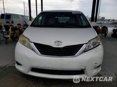 Piąte zdjęcie samochodu w środku: 2014 TOYOTA SIENNA LE VIN:5TDKK3DC2ES525297 - miniatura