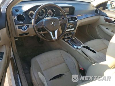Zdjęcie 8 z 12 samochodu: 2015 MERCEDES-BENZ C 350 4MATIC VIN:WDDGJ8JB8FG384190 - miniatura