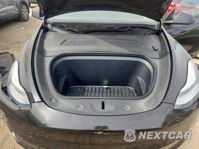 Zdjęcie 11 z 13 samochodu: 2020 TESLA MODEL Y VIN:5YJYGDEE2LF026406 - miniatura
