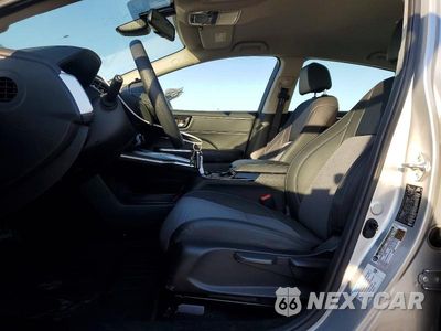 Zdjęcie 7 z 13 samochodu: 2019 HONDA CLARITY VIN:JHMZC5F18KC002803 - miniatura