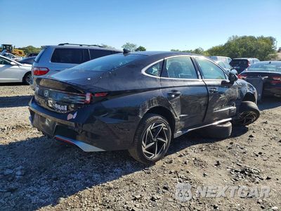 Trzecie zdjęcie samochodu z tyłu: 2026 HYUNDAI SONATA SEL SPORT VIN:KMHL64JA5TA525723 - miniatura