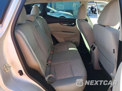 Zdjęcie 10 z 13 samochodu: 2018 NISSAN ROGUE SPORT SV VIN:JN1BJ1CP1JW157977 - miniatura