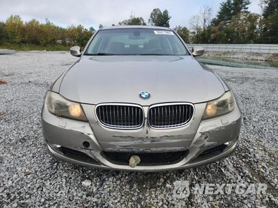Piąte zdjęcie samochodu w środku: 2010 BMW 328 XI VIN:WBAPK7C56AA461902 - miniatura