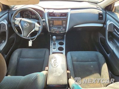 Zdjęcie 8 z 12 samochodu: 2015 NISSAN ALTIMA 2.5 S VIN:1N4AL3AP9FC576059 - miniatura