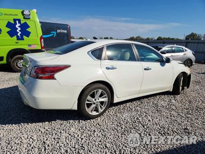 Trzecie zdjęcie samochodu z tyłu: 2015 NISSAN ALTIMA 2.5 SV VIN:1N4AL3APXFC420144 - miniatura