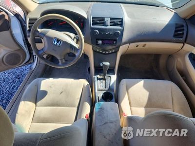 Zdjęcie 8 z 12 samochodu: 2006 HONDA ACCORD LX VIN:1HGCM56465A052504 - miniatura