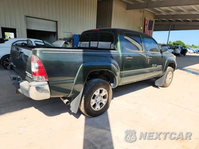 Trzecie zdjęcie samochodu z tyłu: 2014 TOYOTA TACOMA DOUBLE CAB PRERUNNER VIN:5TFJU4GN5EX060470 - miniatura