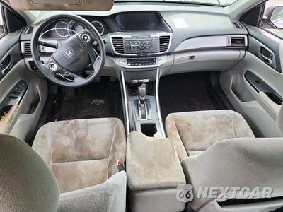 Zdjęcie 8 z 12 samochodu: 2013 HONDA ACCORD LX VIN:1HGCR2F30DA261209 - miniatura