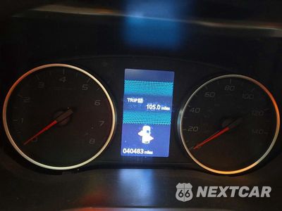 Zdjęcie 9 z 13 samochodu: 2025 MITSUBISHI ECLIPSE CROSS SE VIN:JA4ATWAA8SZ010421 - miniatura