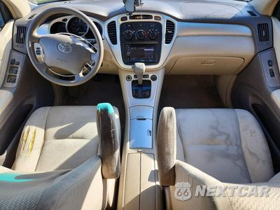 Zdjęcie 8 z 13 samochodu: 2007 TOYOTA HIGHLANDER BASE VIN:JTEEP21A470202916 - miniatura