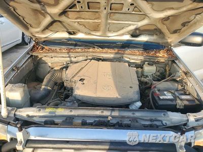 Zdjęcie 11 z 12 samochodu: 2010 TOYOTA TACOMA V6 VIN:3TMLU4EN4AM046183 - miniatura