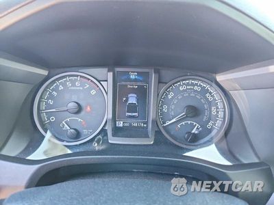 Zdjęcie 9 z 12 samochodu: 2017 TOYOTA TACOMA TRD SPORT VIN:3TMCZ5AN1HM074157 - miniatura