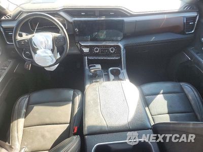 Zdjęcie 8 z 12 samochodu: 2024 GMC SIERRA K1500 DENALI VIN:3GTUUGEL6RG418203 - miniatura