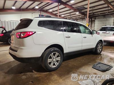 Trzecie zdjęcie samochodu z tyłu: 2016 CHEVROLET TRAVERSE LT VIN:1GNKVHKDXGJ113491 - miniatura