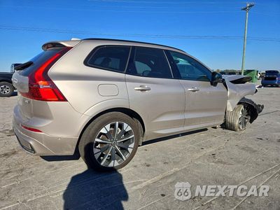 Trzecie zdjęcie samochodu z tyłu: 2026 VOLVO XC60 PLUS VIN:YV4M12RC6T1356584 - miniatura