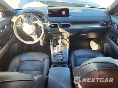 Zdjęcie 8 z 13 samochodu: 2023 MAZDA CX-5 SIGNATURE VIN:JM3KFBXY0P0229617 - miniatura