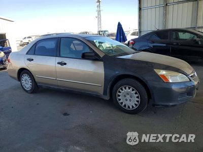 Czwarte zdjęcie samochodu z boku: 2006 HONDA ACCORD VALUE VIN:1HGCM55186A075243 - miniatura