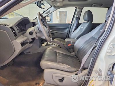 Zdjęcie 7 z 13 samochodu: 2007 JEEP GRAND CHEROKEE LAREDO VIN:1J8GR48KX7C692089 - miniatura