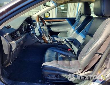 Zdjęcie 7 z 13 samochodu: 2014 LEXUS ES 350 VIN:JTHBK1GGXE2111984 - miniatura