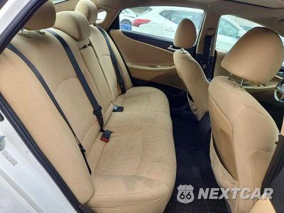 Zdjęcie 10 z 12 samochodu: 2011 HYUNDAI SONATA GLS VIN:5NPEB4AC8BH015917 - miniatura