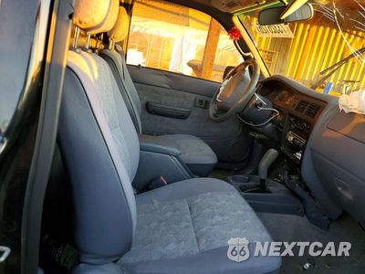 Zdjęcie 10 z 12 samochodu: 2000 TOYOTA TACOMA PRERUNNER VIN:4TANM92N5YZ611698 - miniatura