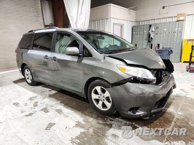 Czwarte zdjęcie samochodu z boku: 2012 TOYOTA SIENNA LE VIN:5TDKK3DC1CS263656 - miniatura