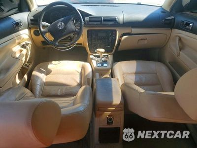 Zdjęcie 8 z 12 samochodu: 2002 VOLKSWAGEN PASSAT GLS VIN:WVWPD63B32P365141 - miniatura