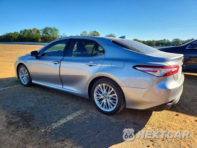 Drugie zdjęcie samochodu z przodu: 2020 TOYOTA CAMRY XLE VIN:4T1F31AK7LU532877 - miniatura