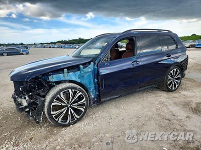 2025 BMW X7 M60I 5UX33EM06S9Z43440 - główne zdjęcie licytacji z USA - miniatura