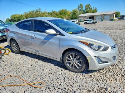 Czwarte zdjęcie samochodu z boku: 2015 HYUNDAI ELANTRA SE VIN:5NPDH4AE9FH593848 - miniatura