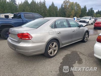 Trzecie zdjęcie samochodu z tyłu: 2013 VOLKSWAGEN PASSAT SEL VIN:1VWCN7A33DC065118 - miniatura