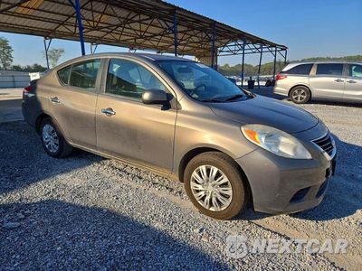 Czwarte zdjęcie samochodu z boku: 2012 NISSAN VERSA 1.6 S VIN:3N1CN7AP7CL856456 - miniatura