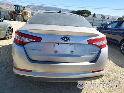 Zdjęcie 6 z 12 samochodu: 2012 KIA OPTIMA HYBRID VIN:KNAGM4AD1C5019401 - miniatura