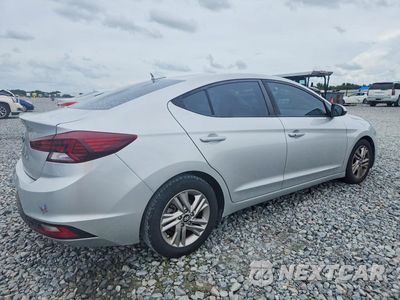 Trzecie zdjęcie samochodu z tyłu: 2019 HYUNDAI ELANTRA VALUE EDITION VIN:5NPD84LF7KH456522 - miniatura