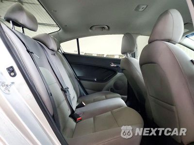 Zdjęcie 10 z 12 samochodu: 2014 KIA FORTE LX VIN:KNAFX4A60E5105905 - miniatura