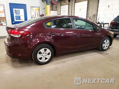 Trzecie zdjęcie samochodu z tyłu: 2017 KIA FORTE LX VIN:3KPFK4A7XHE121239 - miniatura