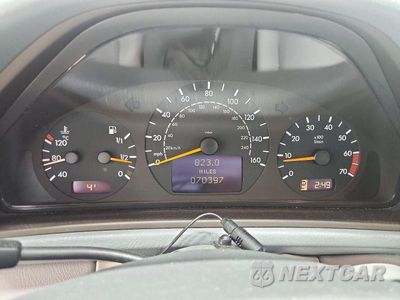 Zdjęcie 9 z 12 samochodu: 2002 MERCEDES-BENZ CLK 320 VIN:WDBLK65G72T113976 - miniatura