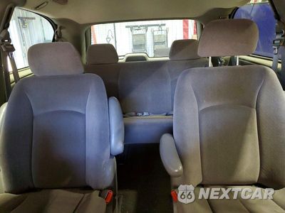 Zdjęcie 10 z 13 samochodu: 2002 DODGE GRAND CARAVAN SPORT VIN:2B4GP44R72R730925 - miniatura