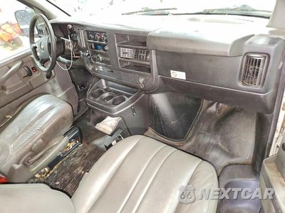 Zdjęcie 8 z 13 samochodu: 2013 CHEVROLET EXPRESS G1500 VIN:1GCSGAFX1D1161987 - miniatura