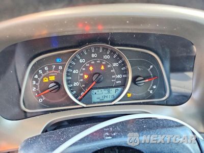 Zdjęcie 9 z 12 samochodu: 2014 TOYOTA RAV4 XLE VIN:JTMWFREV8EJ013260 - miniatura