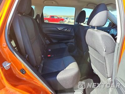 Zdjęcie 10 z 12 samochodu: 2017 NISSAN ROGUE S VIN:5N1AT2MV2HC733668 - miniatura