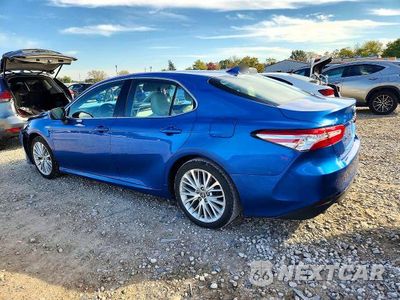 Drugie zdjęcie samochodu z przodu: 2019 TOYOTA CAMRY HYBRID XLE VIN:4T1B21HK0KU013322 - miniatura