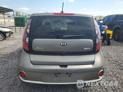 Zdjęcie 6 z 12 samochodu: 2017 KIA SOUL EV EV-E VIN:KNDJP3AEXH7021775 - miniatura