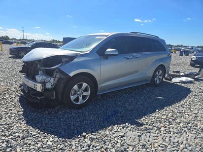 2023 TOYOTA SIENNA XLE 5TDJRKEC3PS148465 - główne zdjęcie licytacji z USA - miniatura