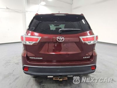 Zdjęcie 6 z 14 samochodu: 2015 TOYOTA HIGHLANDER LE PLUS VIN:5TDBKRFH8FS111454 - miniatura