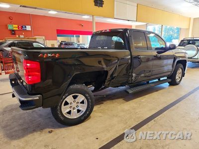 Trzecie zdjęcie samochodu z tyłu: 2018 CHEVROLET SILVERADO K1500 LT VIN:2GCVKREC2J1105099 - miniatura