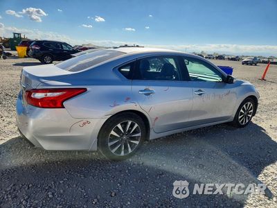 Trzecie zdjęcie samochodu z tyłu: 2017 NISSAN ALTIMA 2.5 SL VIN:1N4AL3AP8HC201959 - miniatura