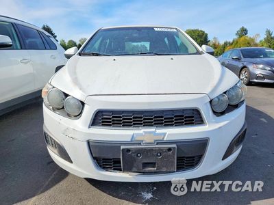 Piąte zdjęcie samochodu w środku: 2016 CHEVROLET SONIC LS VIN:1G1JA6SG2G4174775 - miniatura
