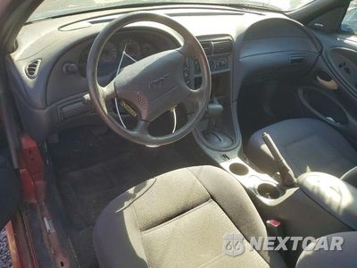 Zdjęcie 8 z 12 samochodu: 2001 FORD MUSTANG BASE VIN:1FAFP40481F105695 - miniatura
