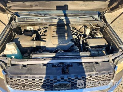 Zdjęcie 11 z 12 samochodu: 2018 TOYOTA TUNDRA CREWMAX SR5 VIN:5TFEM5F16JX129196 - miniatura